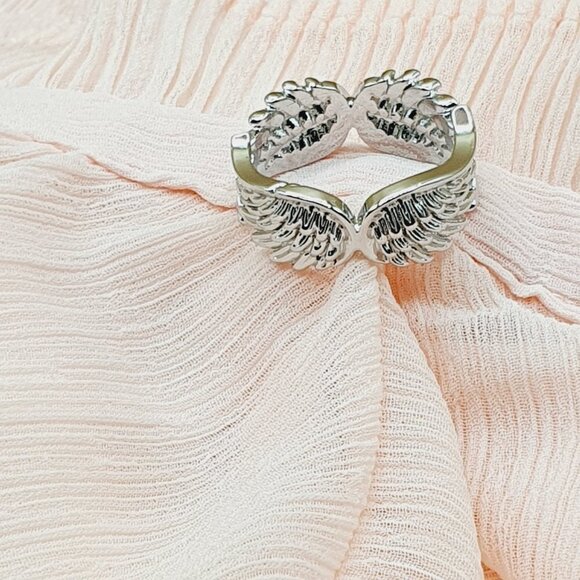 💎 Angel Wings Vintage Carved Beautiful Silver Ring for Women, INDN8372 - Picture 3 of 8